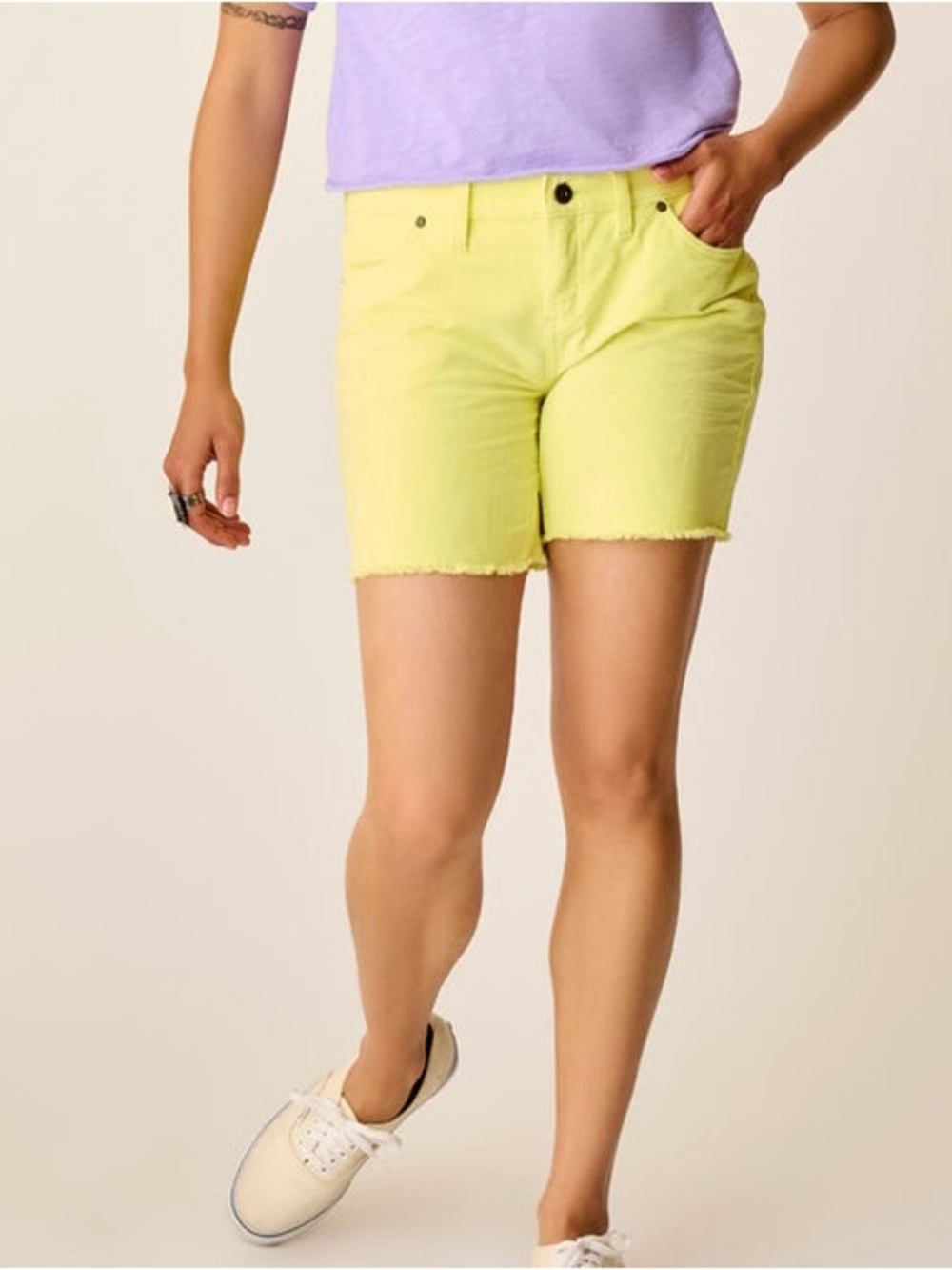 NWT Carve Designs Oahu Hi Rise 6" Corduroy Shorts Sz 12-Citron Yellow-Raw Hem